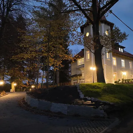 Apart-hotel Zamek 3*