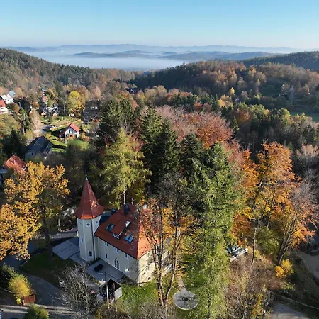 Zamek Apart-hotel 3*